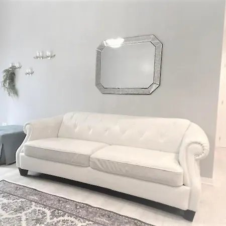 Casa Vacanze La Luna Piena Apartamento *