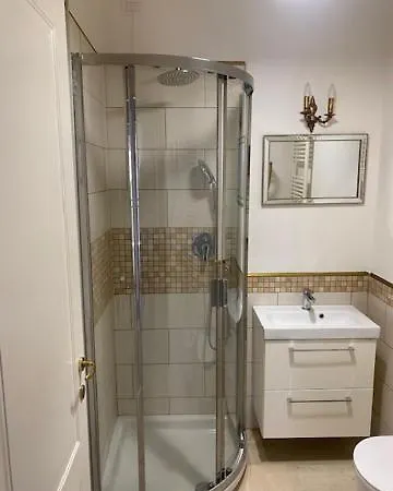 Casa Vacanze La Luna Piena Apartamento *